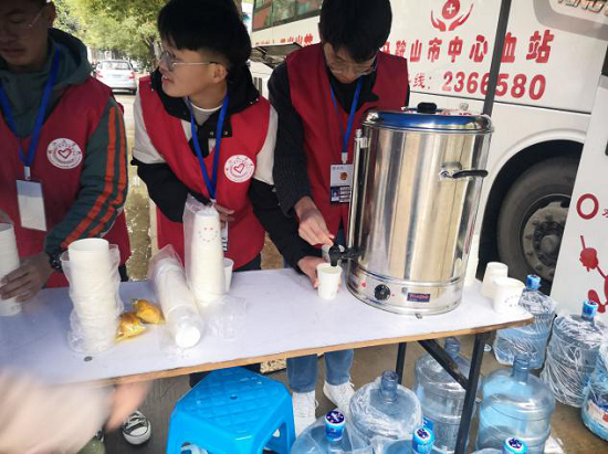 贝博官网联合马鞍山市中心血站发起无偿献血活动