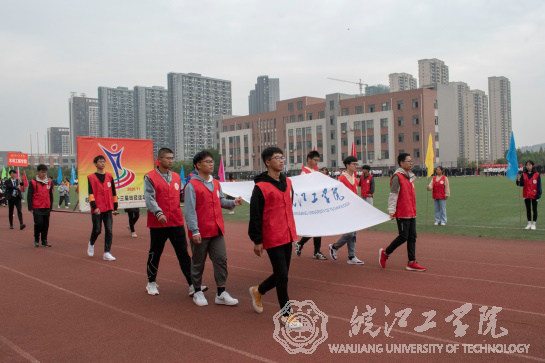 BB贝博艾弗森官方网站第十三届校运动会志愿服务活动圆满落幕