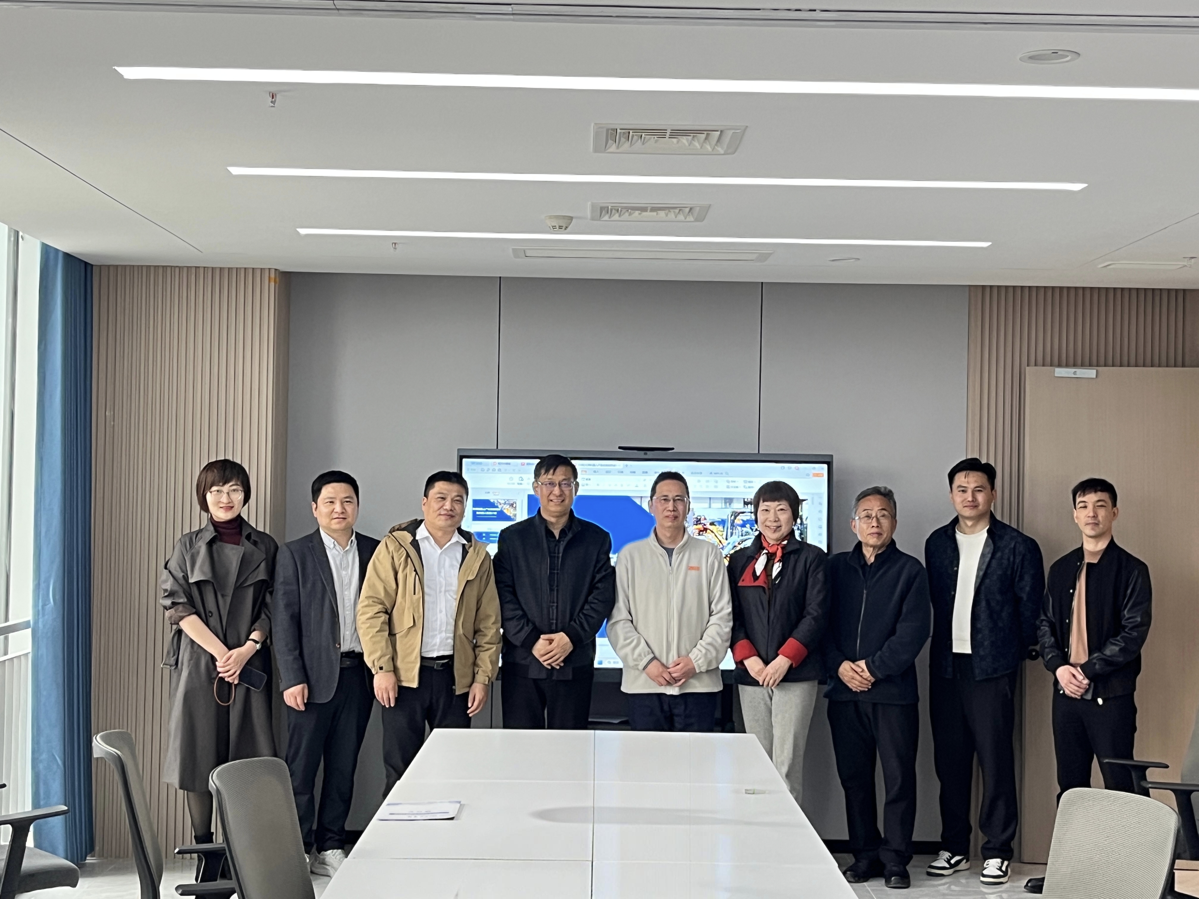 访企拓岗谋发展  校企合作谱新篇 ——BB贝博艾弗森官方网站赴芜湖企业开展考察调研活动