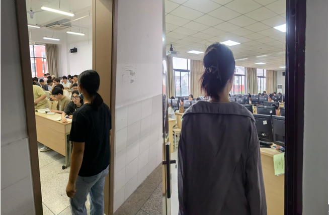 严抓课堂纪律，建设优良学风——计算机与人工智能学院开展新学期课堂巡查工作